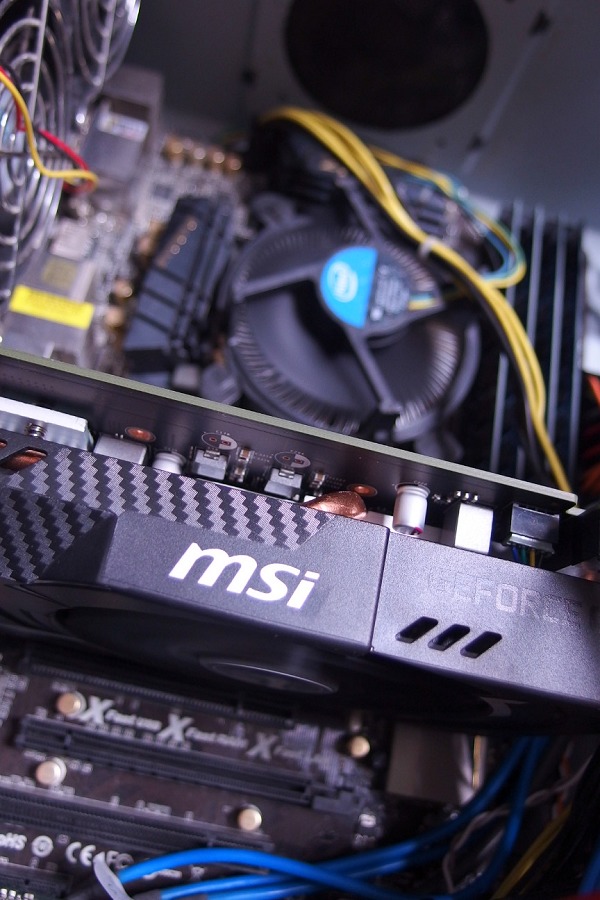 1660Ti_サブマシン