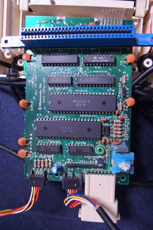 AV出力改造ファミコン　 地デジTV対応 　縦縞ノイズ低減対策済　初代ファミコン 究極のAV改造ファミコン 縦縞ノイズ除去対策済35